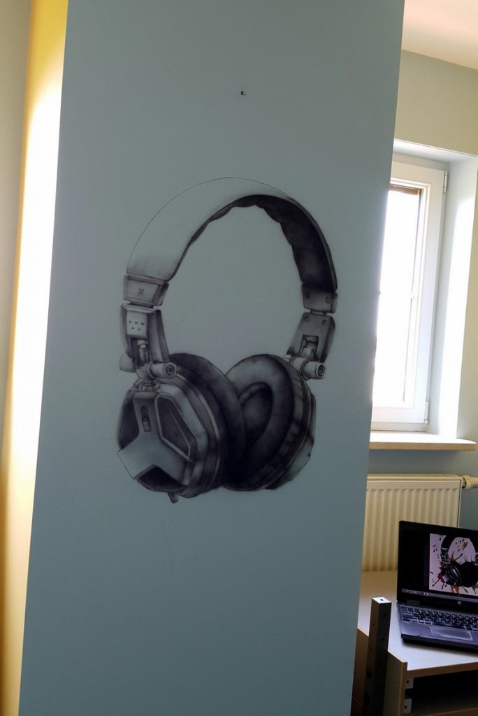 pokój młodzieżowy malowanie, mural w pokoju młodzieżowym
