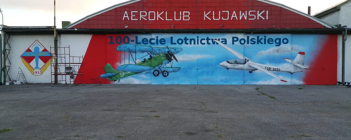Mural w inowrocławskim aeroklubie namalowany na 85 lecie klubu