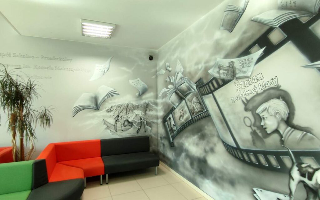 Mural w szkole na korytarzu, Kornel Makuszyńskie