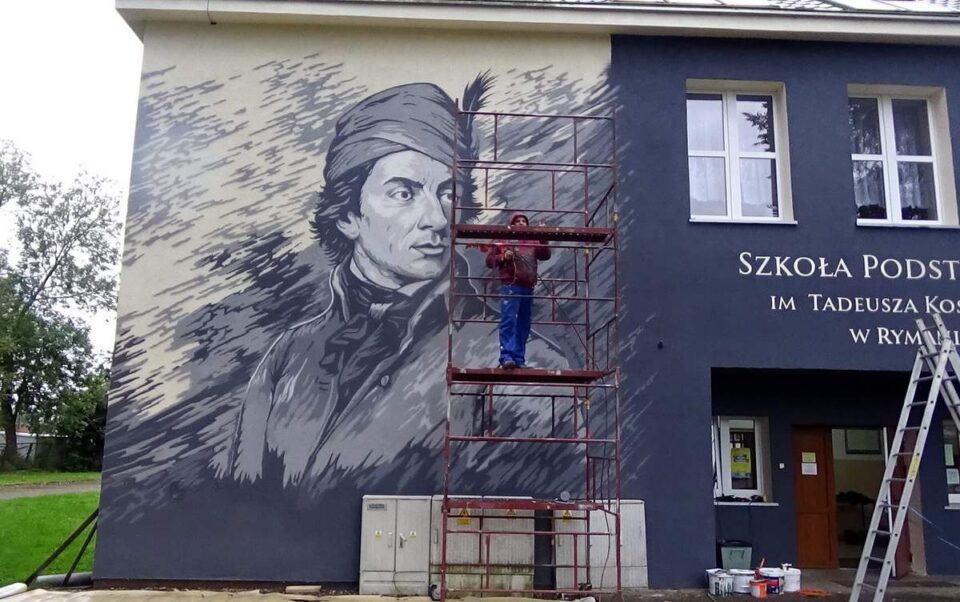 mural - malowanie patrona szkoły Tadeusz Kościuszko, szkoła w Rymaniu