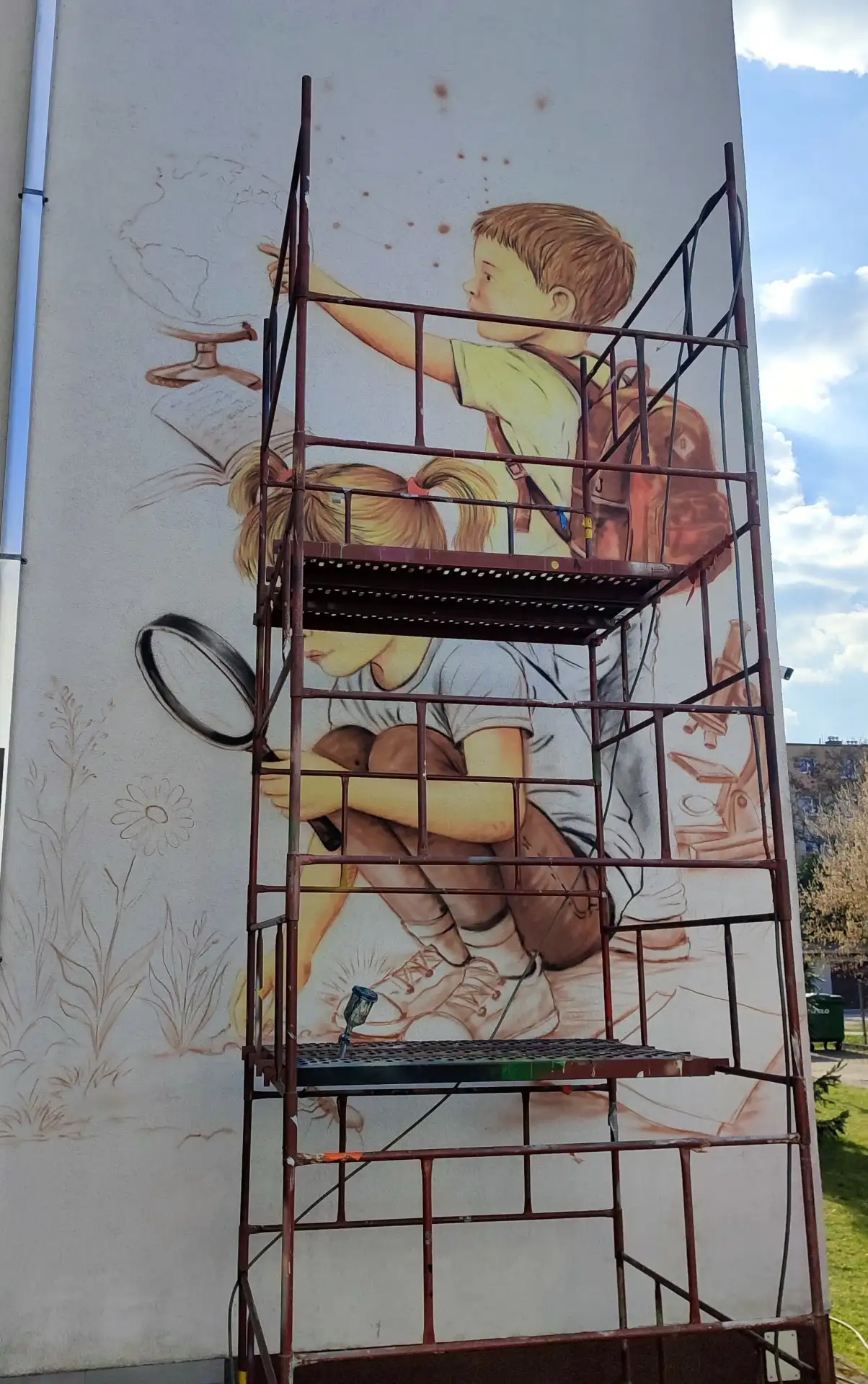 Inspirujący Mural w przedszkolu opowiadający o ciekawości i odkrywaniu świata