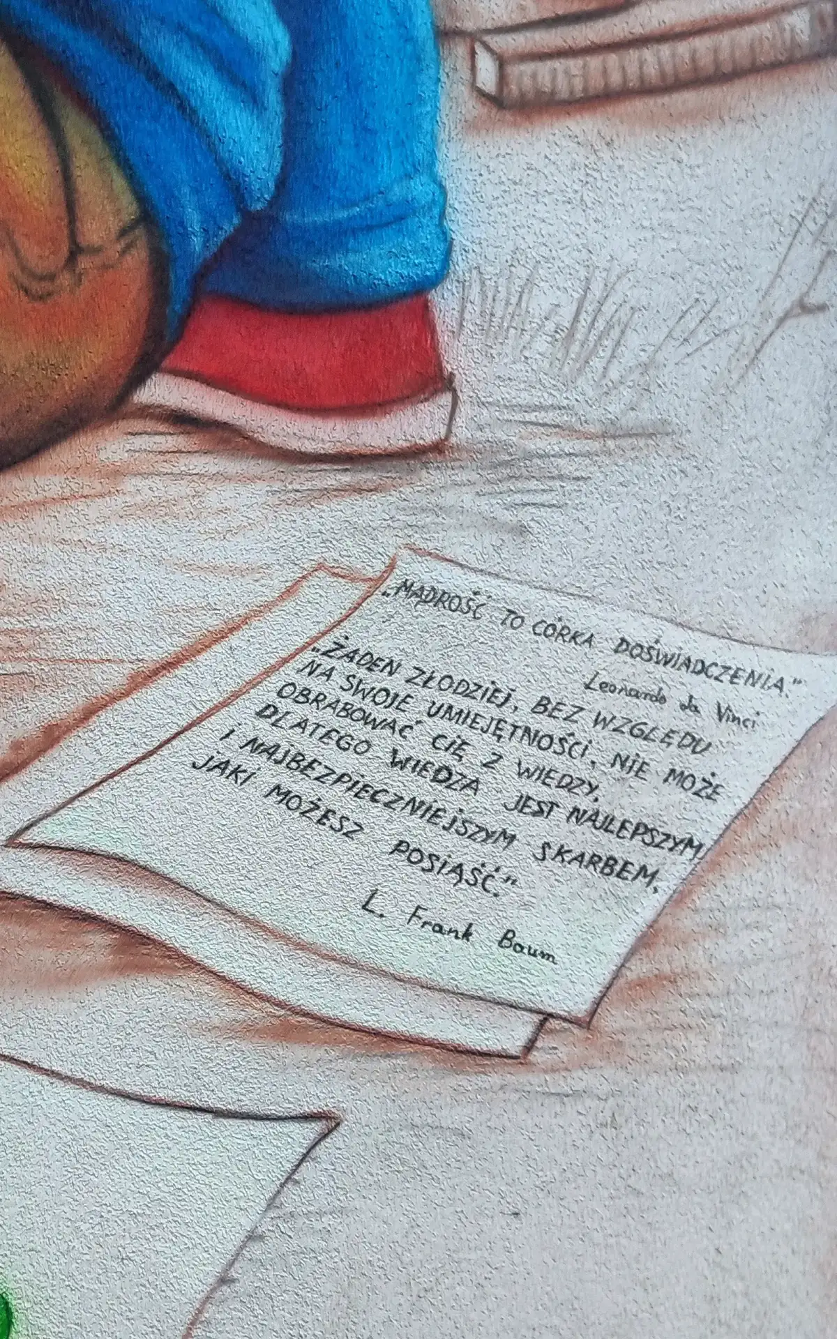 Mural zewnętrzny o tematyce edukacyjnej, malowanie przedszkola,