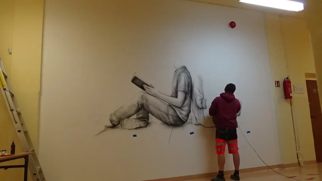Mural w Chojnowie, promocja czytelnictwa i edukacji